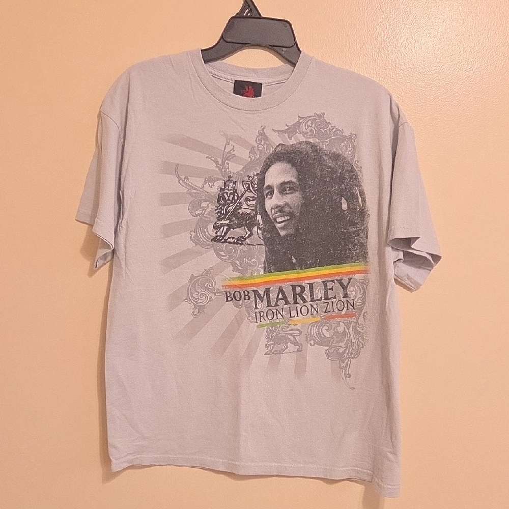 Vintage Y2K 90s 100% Cotton USA Grey Iron Lion Zion Bob Marley Graphic Tee Large